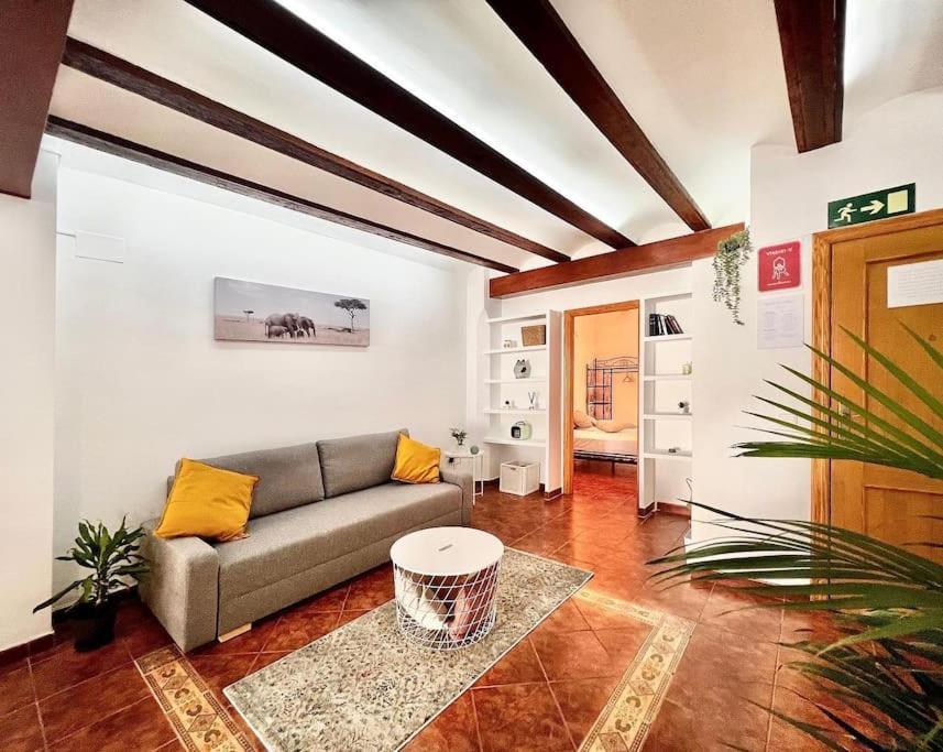 Апартаменты Lux Living - Valencia Center Экстерьер фото